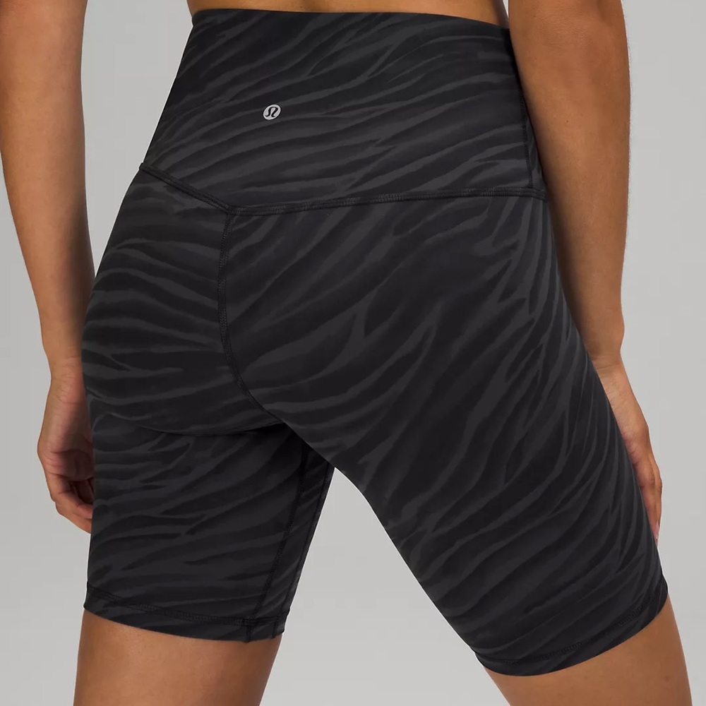 Wunder Train High Rise Bike Short 8”